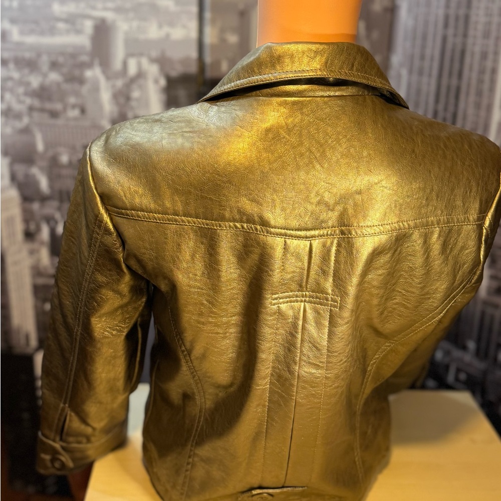 Gold Blazer with Lustrous Finish and Fitted Silhouette
